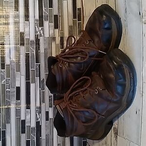 Ariat cowboy boots 👢9.5D lace up